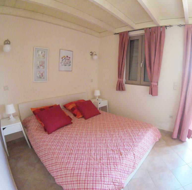 Aegina Arapakis Apartment מראה חיצוני תמונה